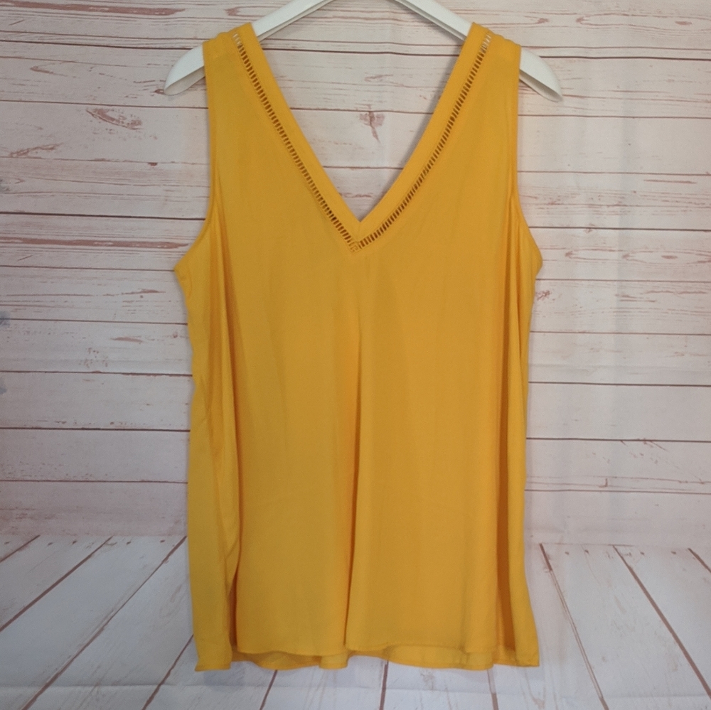 🎉 SALE 🎉HP🎉 Torrid Golden Yellow Eyelet Georgette Tank - Picture 8 of 10